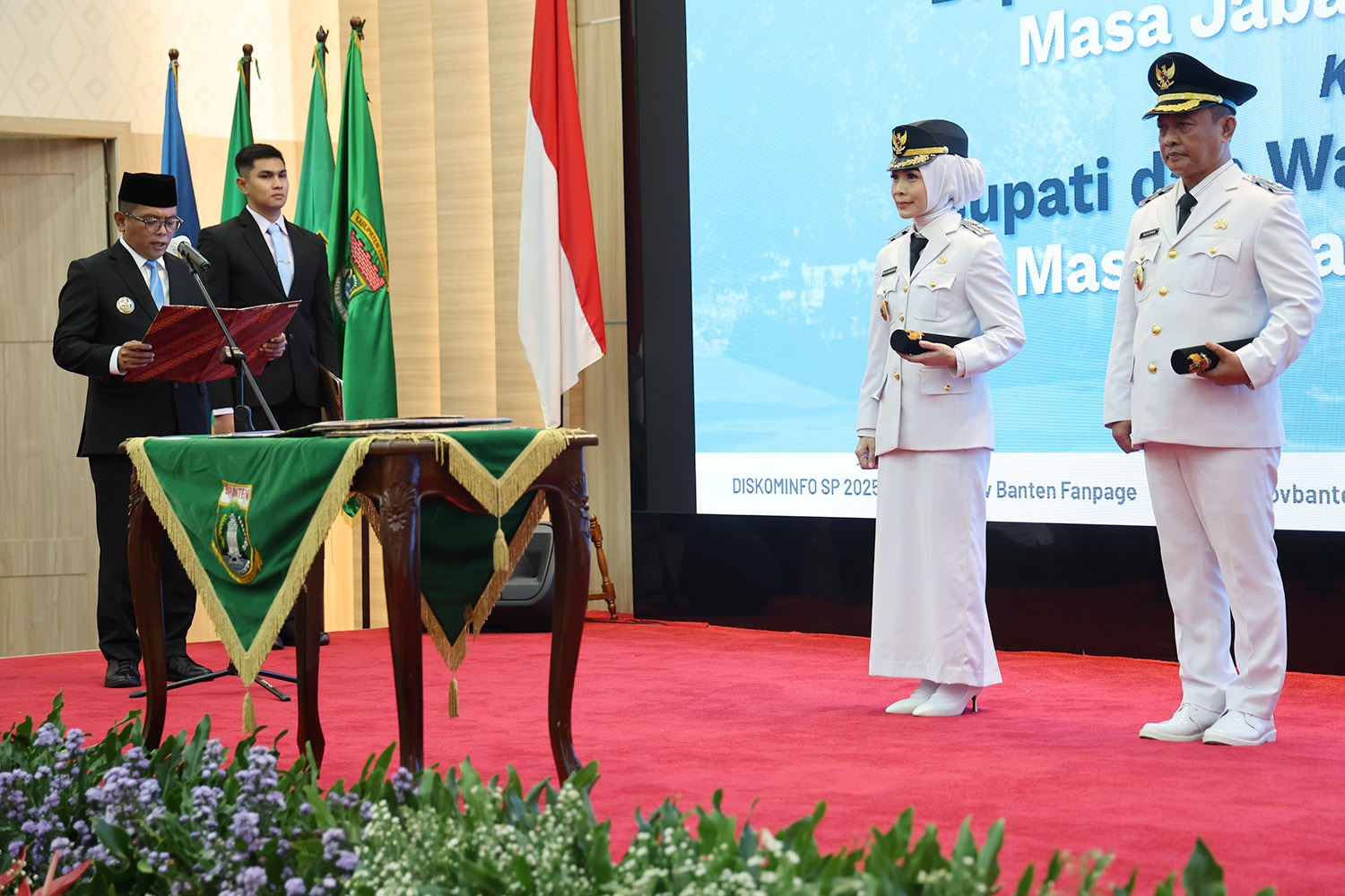 Andra Soni Minta Zakiyah dan Najib Penuhi Layanan Dasar dan Hadir di Tengah-tengah Masyarakat Foto : Humas Pemprov