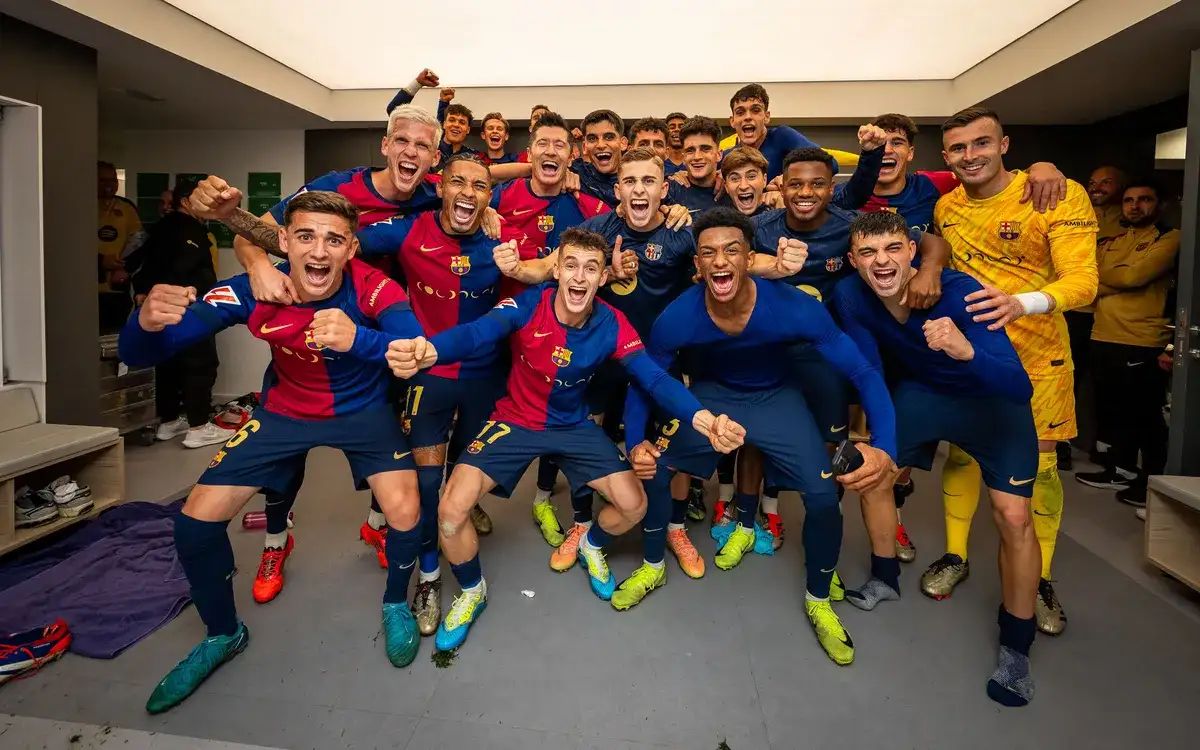 Suasana ruang ganti usai Barcelona menang 2-0 dari Espanyol. Foto : Ist