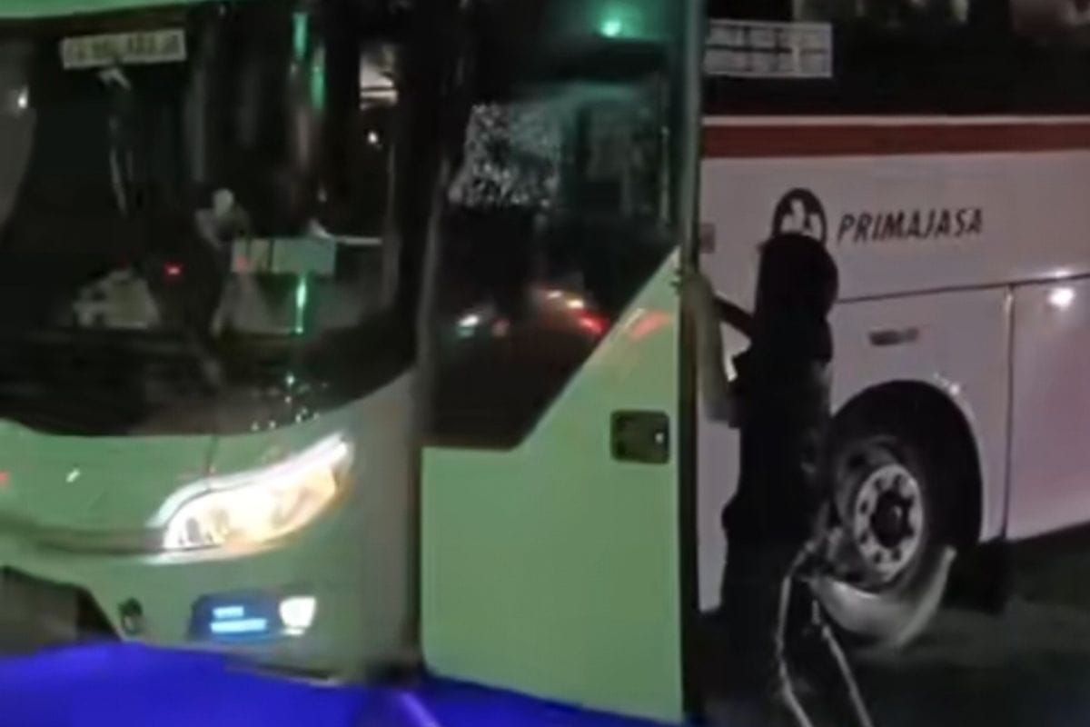 Bus Primajasa Dirusak Pengamen di Tangerang, Polisi Buru Para Pelaku Foto : Ist