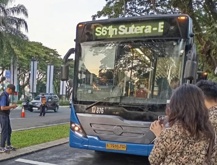 Bus TransJakarta Rute Blok M-Alam Sutra Disambut Positif Foto : Ist