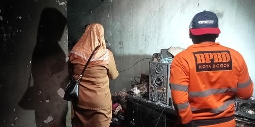 Diduga Korsleting Listrik, Rumah di Bogor Hangus Terbakar hingga 4 Orang Terluka Foto : Ist