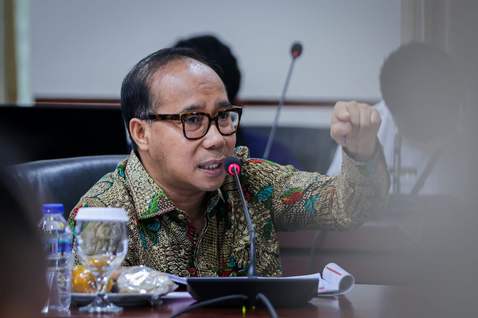 Prof. Muhadam Labolo, Guru Besar IPDN.(Dok. Pribadi)