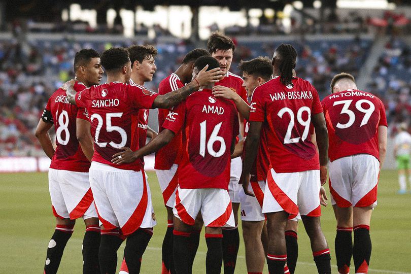 Hasil Liga Inggris: Liverpool Keok Dari Chelsea, Man United Masih Tumpul Skuad MU. Foto : Ist