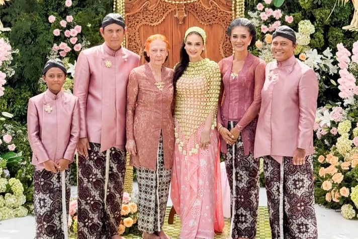 Netizen Mewek Haru Berjamaah, Lihat Momen Siraman Luna Dan Maxime Foto : IG