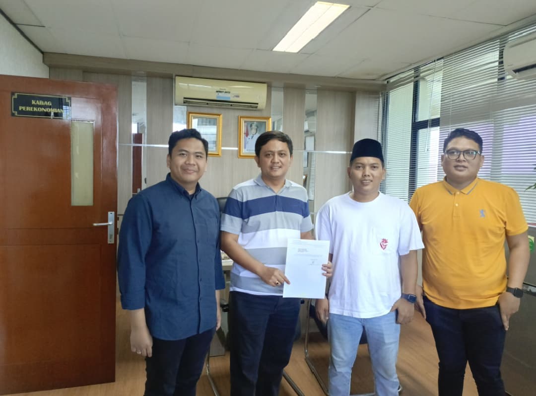 Sekum dan Bendum BPC HIPMI Kabupaten Tangerang Dampingi Reza Arief Rahman Daftar Bakal Calon Direktur Utama PT Mitra Kerta Raharja (Perseroda) Kabupaten Tangerang. (Ist)