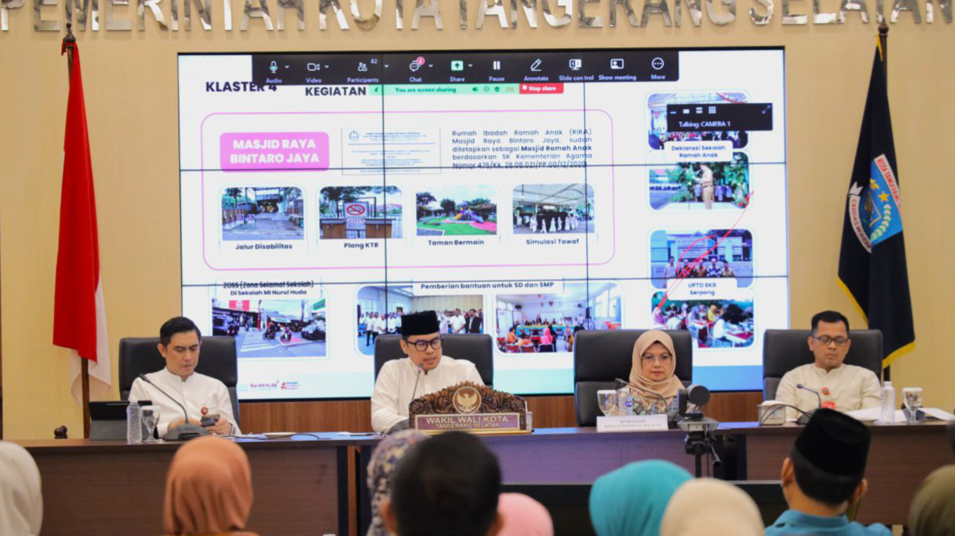 Pilar Optimis Tangsel Kembali Raih Predikat Kota Layak Anak Pilar Saga Ichsan saat verifikasi lapangan evaluasi Kota Layak Anak (KLA) dari KemenPPPA yang berlangsung di Aula Blandongan, Puspemkot Tangsel. (Dok. Humas Pemkot Tangsel)