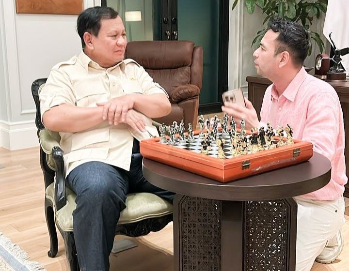 Prabowo Skakmat Raffi Ahmad, Dapat Wejangan Filosofi Catur Pion Dan Raja Foto : Ist
