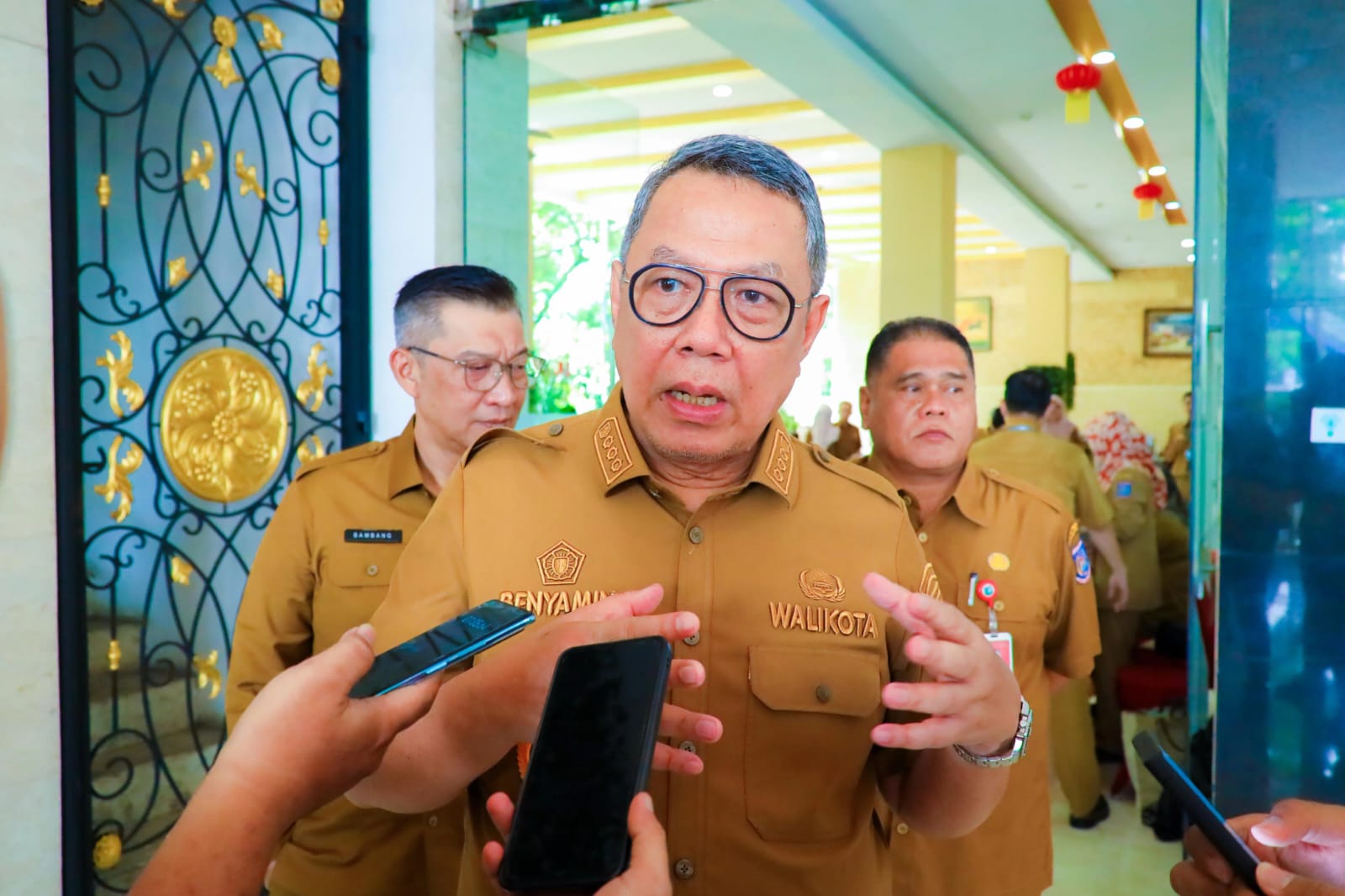 Benyamin Sebut WFA Bikin Layanan Publik Lebih Optimal Benyamin Davnie menyatakan siap menerapkan WFA bagi ASN di Tangsel, Rabu (25/6)