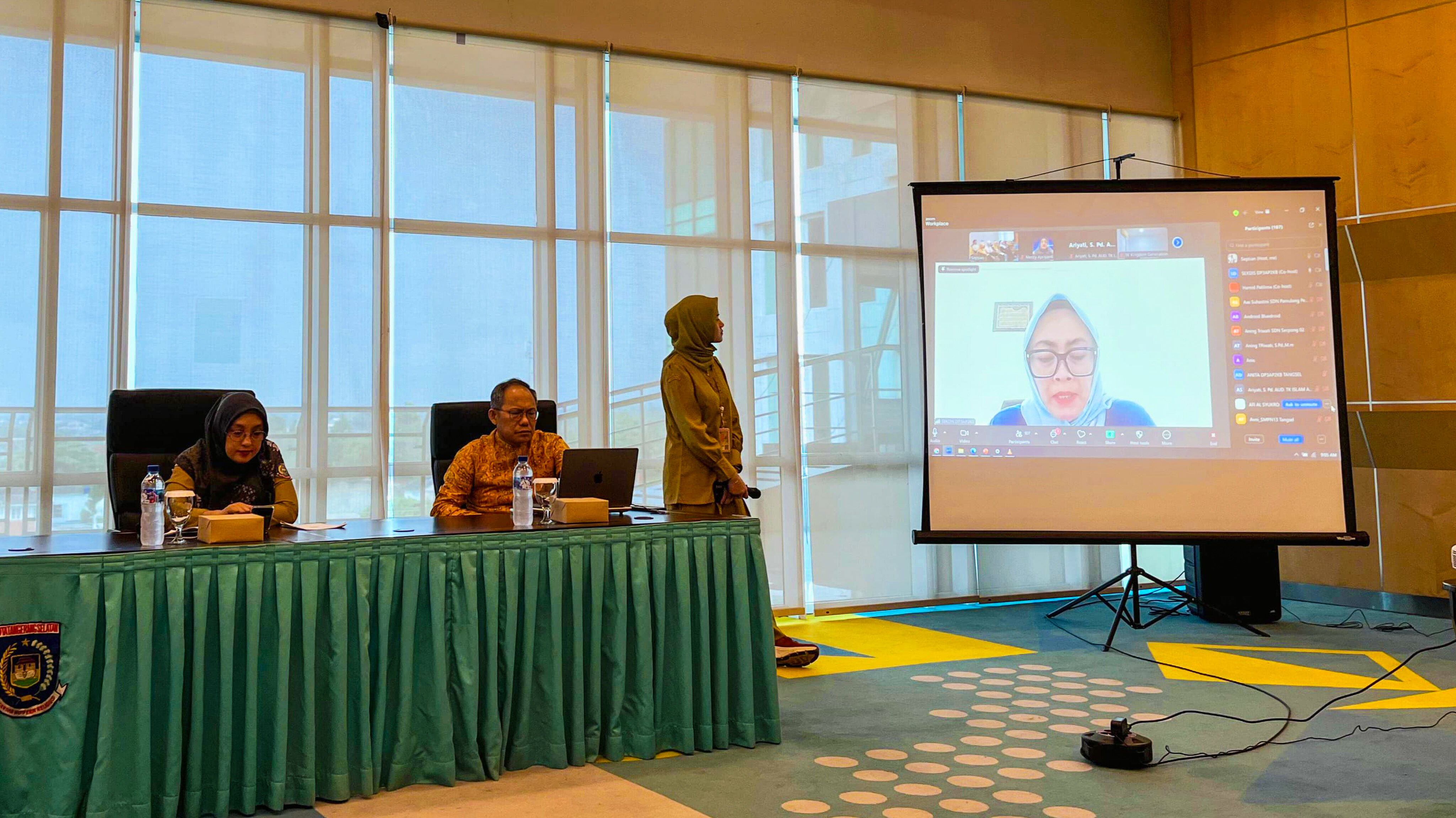 DP3AP2KB Gelar Pelatihan Konvensi Hak Anak DP3AP2KB menggelar pelatihan Konvensi Hak Anak (KHA) yang berlangsung di Aula Lengkong, Puspemkot Tangsel, Senin (23/6/2025). (tangselpos.id/irm)