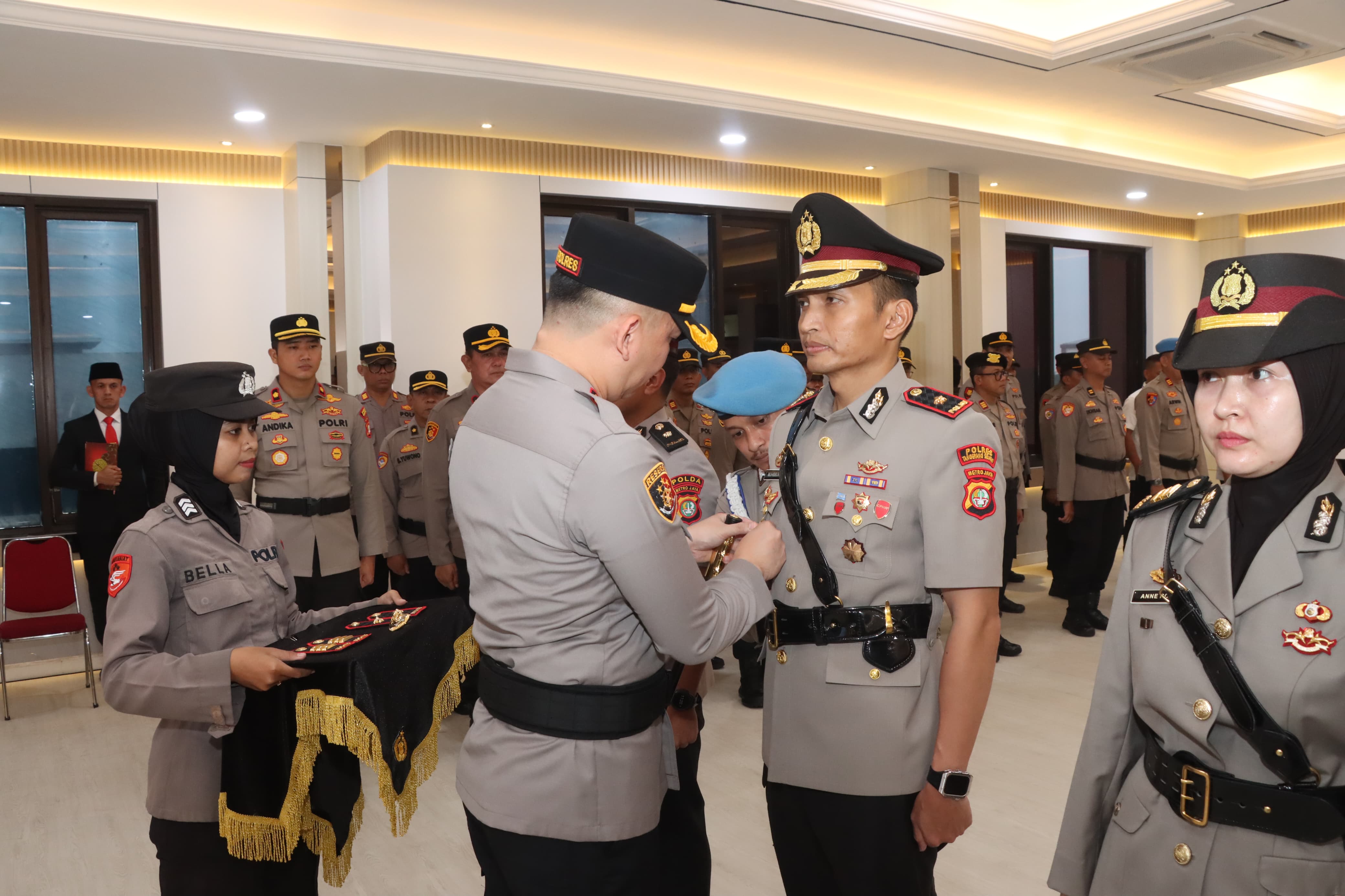 Kapolsek Pondok Aren Naik Jabatan Jadi Wakapolres Tangsel Polres Tangsel rotasi jabatan di lingkup Polres Tangsel ada tiga jabatan yang dilakukan rotasi.