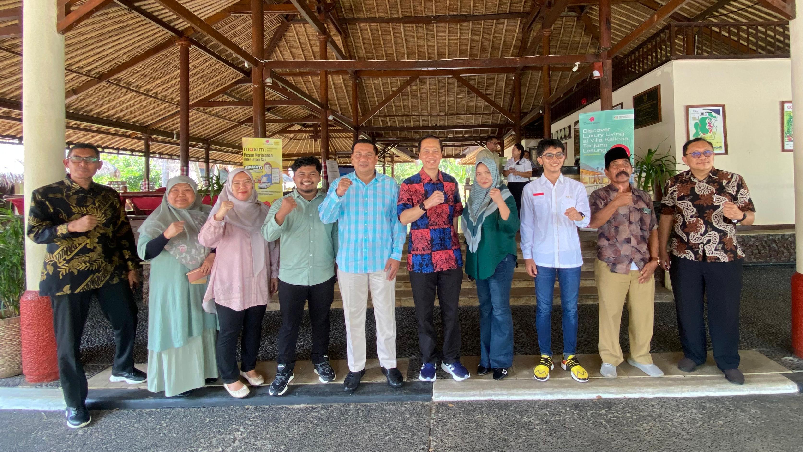 Komisi 1 DPRD Pandeglang, saat melakukan kunjungan kerja ke Tanjunglesung di Kecamatan Panimbang, Kamis (5/6/2025).(Istimewa)