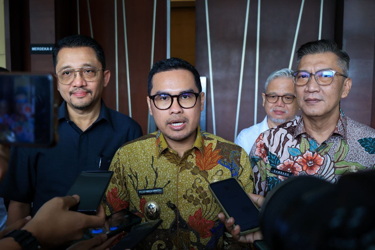 Pemkot Fokus 13 Trayek Angkot Terintegrasi Wakil Wali Kota Tangsel, Pilar Saga Ichsan berbicara soal transportasi publik di Tangsel, Selasa (24/6)