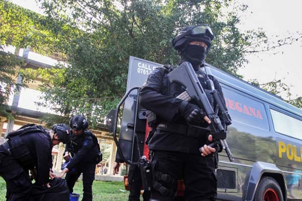 Polri Diminta Gerak Cepat Tangkap Penebar Teror Bom Pesawat Saudi Ilustrasi. Foto : Ist