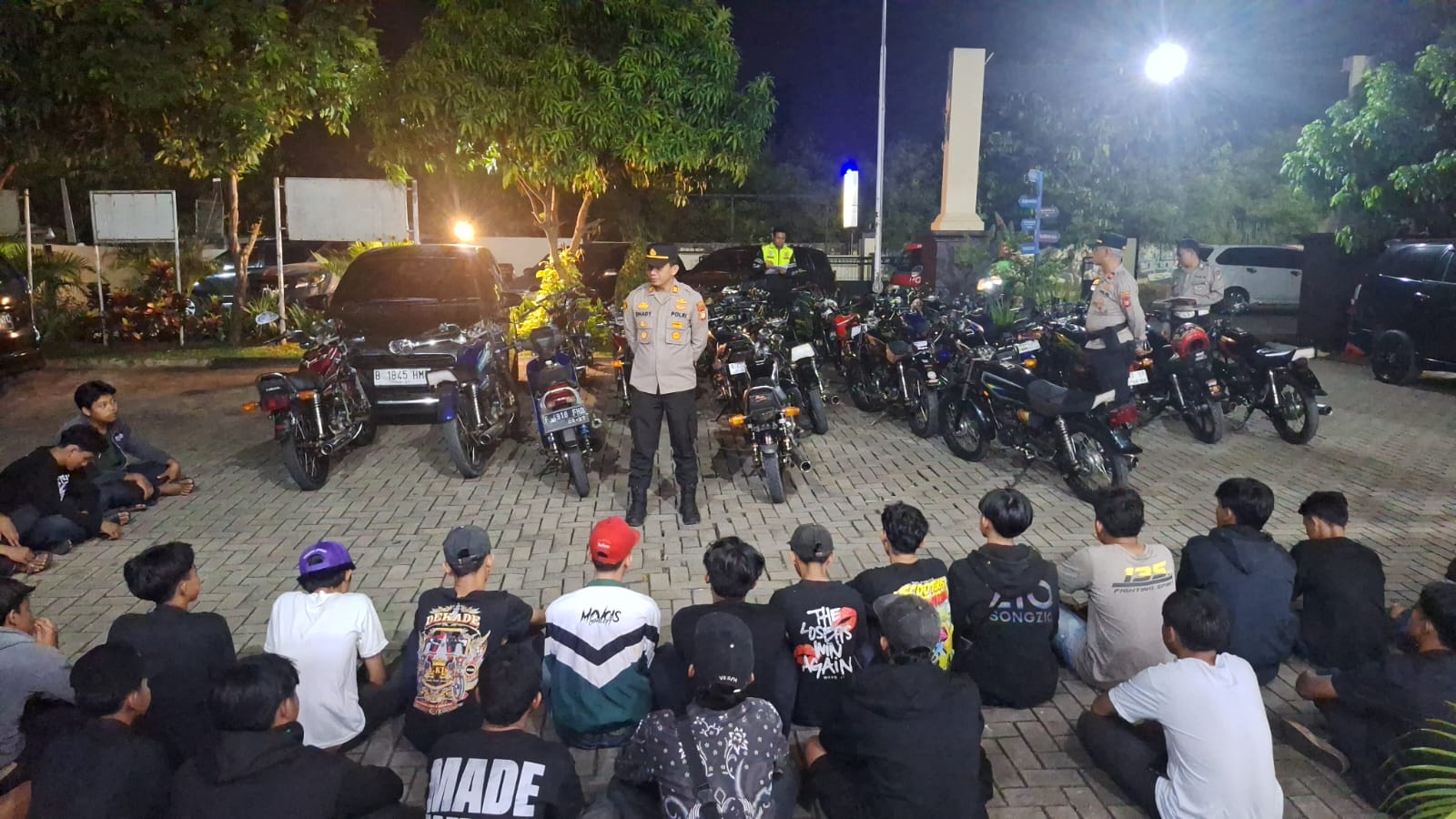 Polsek Cisauk Amankan Puluhan Remaja Diduga Geng Motor Foto : Ist