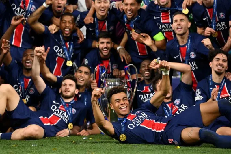 PSG Juara Liga Champions, Bantai Inter Milan 5-0 Selebrasi Skuad PSG Usai merebut juara Liga Champions. Foto : Ist