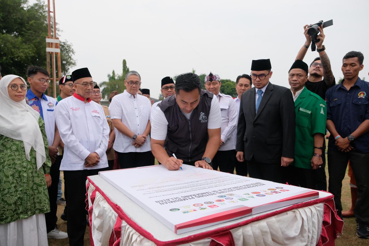 Yayasan Rumab Anak Pancasila peringati Hari Lahir Pancasila di Alun-Alun Pondok Aren. Foto : Idral/TP