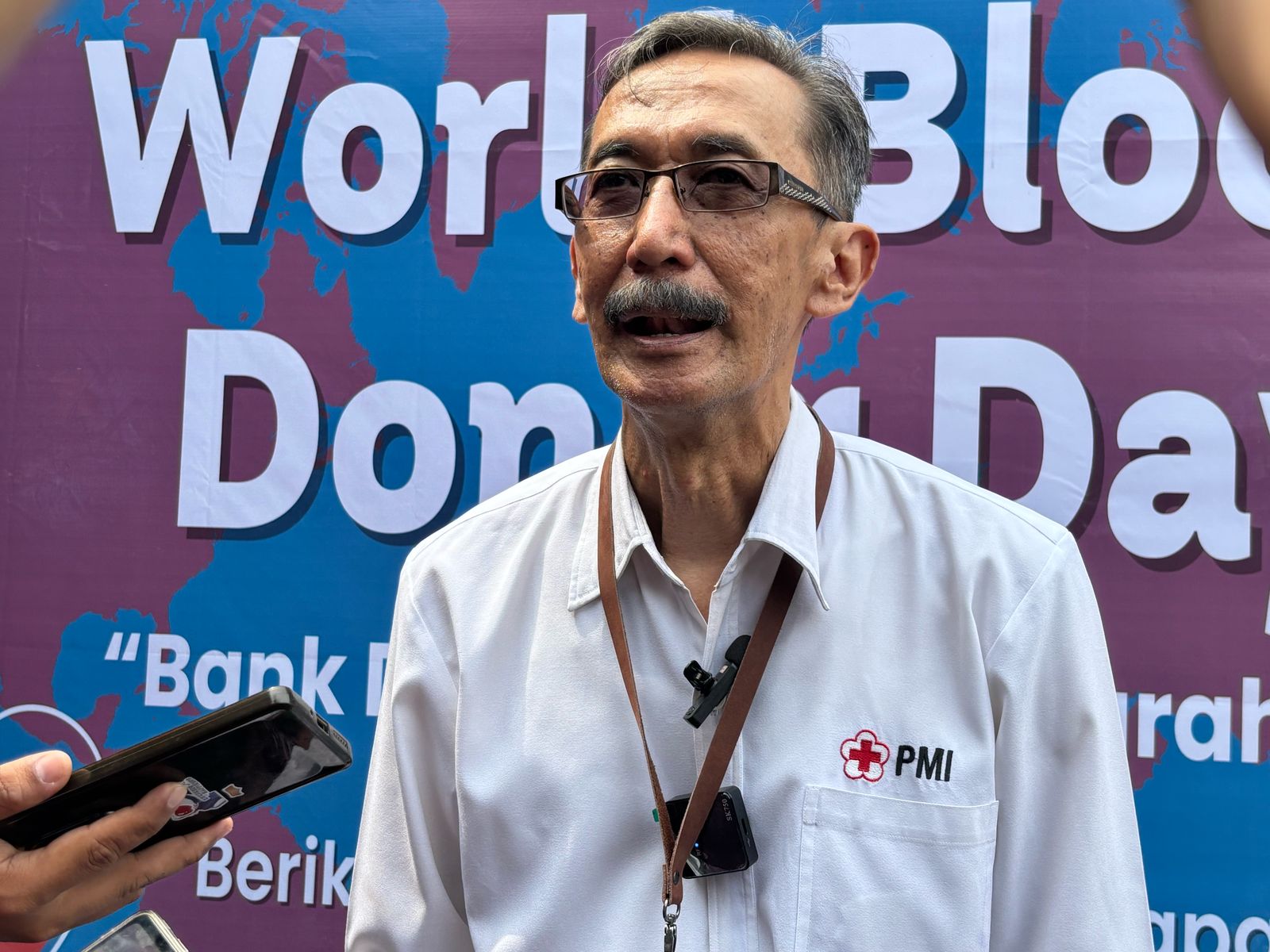 Kepala Unit Donor Darah PMI Tangsel, Suhara Manulang