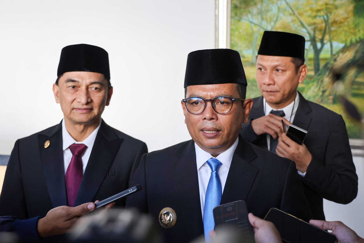 Gubernur Banten, Andra Soni dan Wakil Gubernur Banten, Achmad Dimyati Natakusumah, saat menghadiri rapat paripurna di Gedung DPRD Banten, beberapa waktu lalu.(Istimewa)