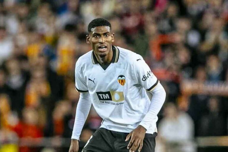 Pemain baru Arsenal Cristhian Mosquera. Foto : Ist