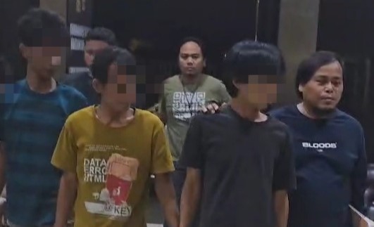 Bejat! 4 Pria Mabuk Cabuli Perempuan Penyandang Disabilitas di Serang Empat tersangka pencabulan di Serang. Foto : Ist