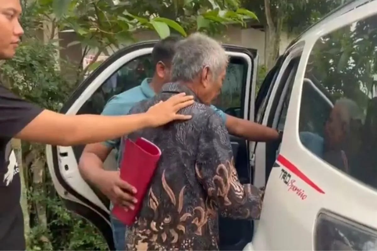 Bejatnya Kakek 63 Tahun Cabuli Wanita Penyandang Autisme di Serang Kakek IB diamankan Polisi dari rumahnya. Foto : Ist