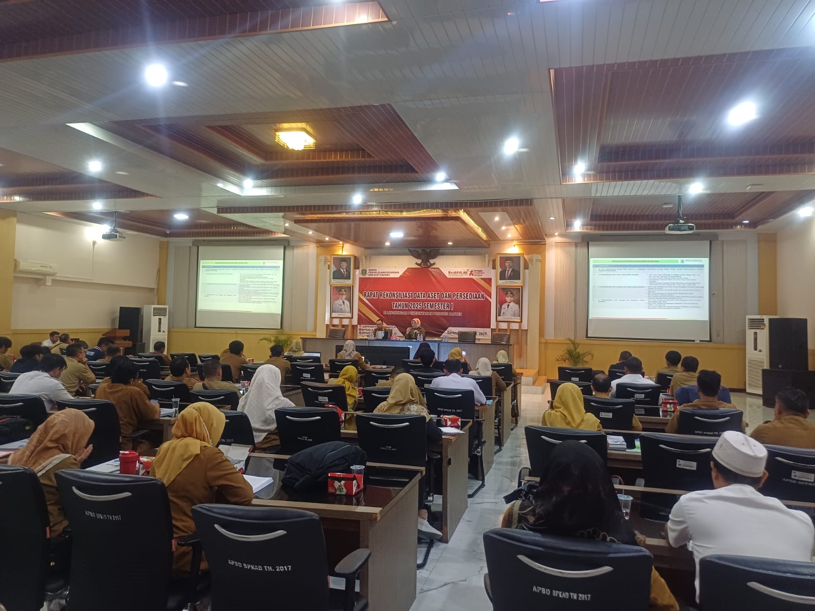 BPKAD Banten Instruksikan Pengurs Barang Selesaikan TLHP BPK Rekonsiliasi Barang Milik Daerah (BMD) Semester I Tahun 2025, yang diikuti oleh seluruh perangkat daerah di lingkungan Pemerintah Provinsi Banten, di Aula BPKAD, KP3B, Kota Serang, Selasa (8/7/2025). (Istimewa)