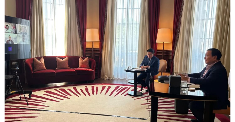 Dari Brazil Terbang Ke Belgia, Prabowo Tetap Urus Masalah Dalam Negeri Presiden Prabowo rapat via ZOOM bersama 7 Menko. Foto ?: Ist