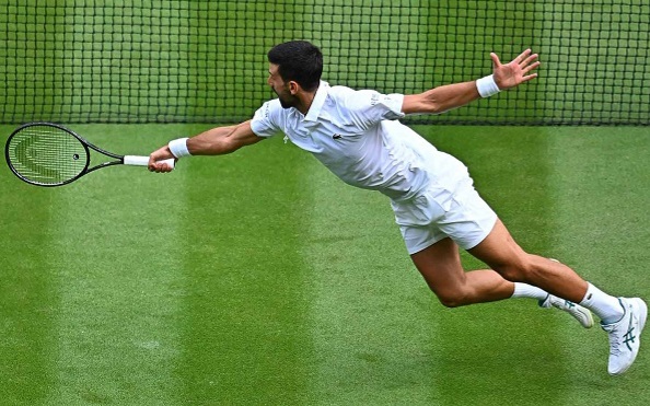Djokovic Bikin Sejarah 100 Kali Menang di Wimbledon Petenis rangking 5 dunia Novak Djokovic. Foto : Ist