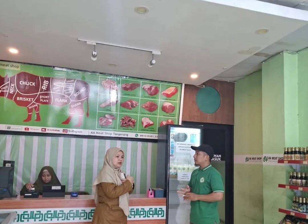 DKP Kota Tangerang Sidak Surat Izin Praktik Dokter Hewan Petugas Dinas Ketahanan Pangan (DKP) Kota Tangerang tengah melakukan survei teknis, dalam rangka penerbitan Surat Izin Praktik (SIP) Dokter Hewan di sejumlah klinik hewan pada Kamis (17/7).