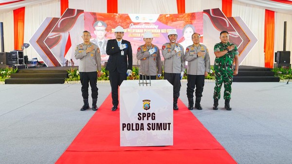 Kapolri: MBG Bermanfaat Untuk Anak-anak Kita… Kapolri Jenderal Listyo Sigit Prabowo saat groundbreaking pembangunan 29 dapur di Polda Sumut. Foto : Ist