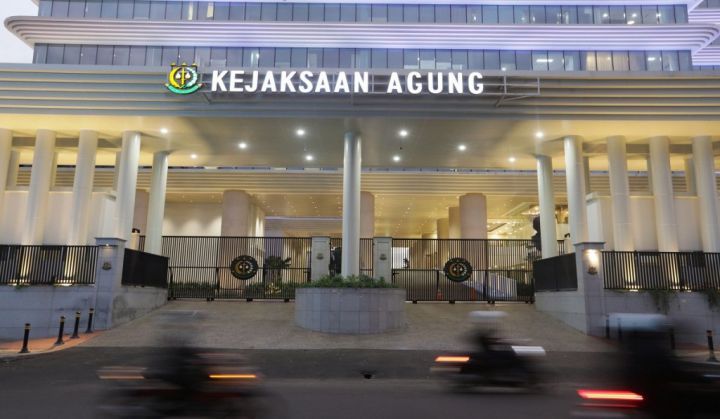 Kejagung Bernyali Besar, Tersangkakan “Si Raja Minyak” Gedung Kejaksaan Agung. Foto : Ist