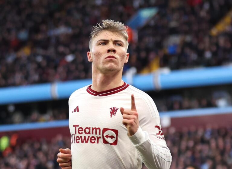 Manchester United Cuci Gudang Salahsatu pemain MU yang akan dilego Rasmus Hojlund. Foto : Ist