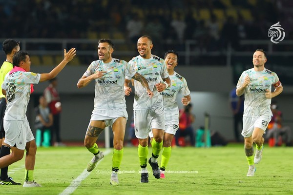 Persib Gagal Ke Final Piala Presiden, Ditaham Imbang Dewa United 2-2 Skuad Persib Bandung. Foto : Ist