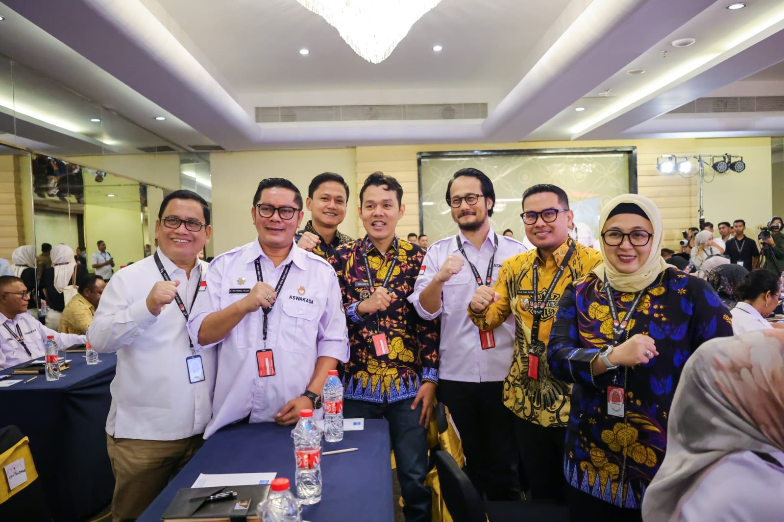 Pilar Dorong Penguatan Peran Strategis Wakil Kepala Daerah Momen keakraban Wakil Wali Kota Tangsel, Pilar Saga Ichsan dengan wakil kepala daerah se-Indonesia di acara Munas Aswakada di Yogyakarta, Minggu (6/7)
