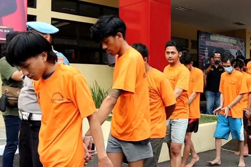 Pro Kontra Pernyataan Kepala BNN Larang Anggotanya Tangkap Pengguna Narkoba, Termasuk Artis Ilustrasi penangkapan pengedar Narkoba. Foto : Ist