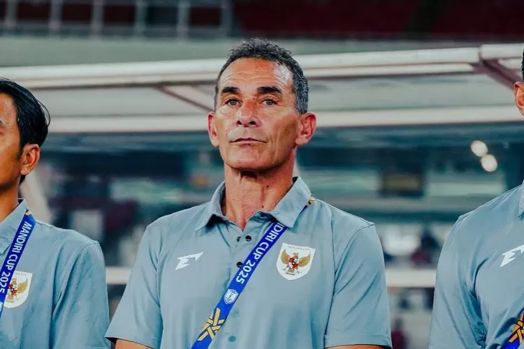 Semifinal Piala AFF U-23, Gerald Vanenburg: Misi Wajib Menang Pelatih Garuda Muda Gerald Vanenburg. Foto : Ist