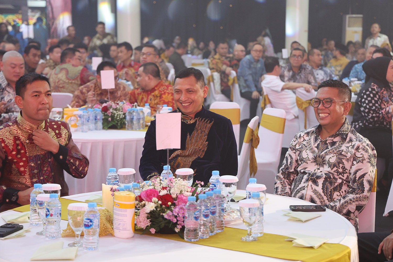 Sinergitas Pemprov Banten, TNI, Polri, dan Masyarakat Mampu Ciptakan Stabilitas Keamanan Gubernur Andra Soni menghadiri acara Pisah Sambut Kapolres Metro Tangerang Kota dari Kombes Pol Zain Dwi Nugroho kepada Kombes Pol. Raden Muhammad Jauhari. Foto : Humas Pemprov
