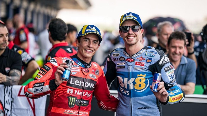 Kakak beradik Marc Marquez (kiri) dan Alex Marwuez (kanan). Foto ; Ist