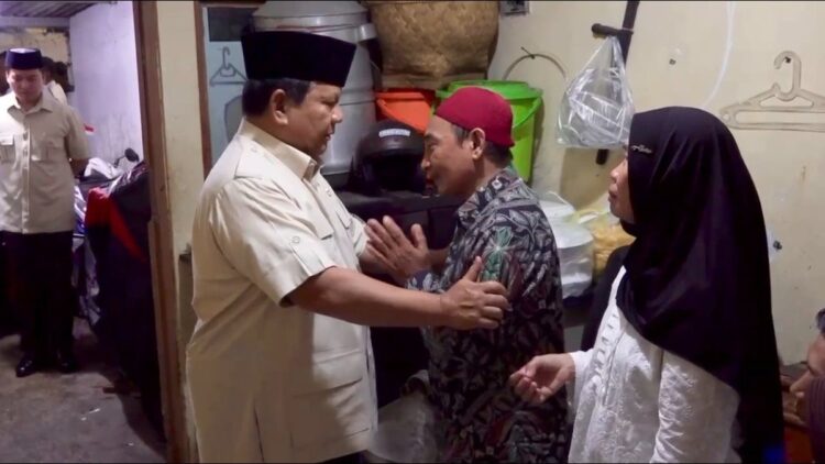 Ayah Affan Kurniawan ke Prabowo: Kami Percaya Sama Bapak Presiden Prabowo takziah ke rumah Almarhum Affan di Jalan Blora. Foto : Ist