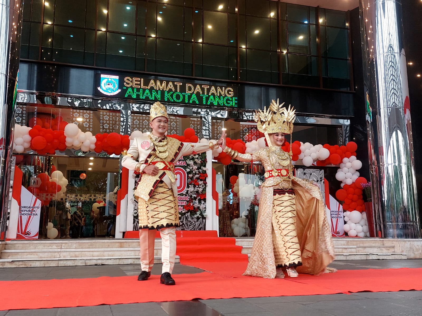 Kemeriahan lomba fashion show di Puspemkot Tangsel, Kamis (14/8).