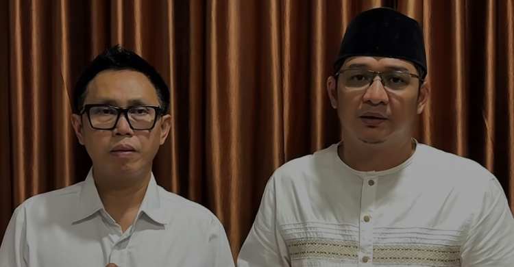 Ditemani Pasha Ungu, Eko Patrio Minta Maaf & Janji Hati-Hati Dalam Bersikap Eko Patrio ((kiri) dan Pasha Ungu (kanan) saat menyampaikan permohonan maaf. Foto : Ist
