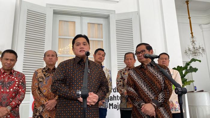 Ketum PSSI Erick Thohir (kiri) dan Gubernur DKI Jakarta  Pramono Anung (kanan. Foto : Ist)