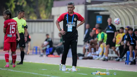 Pelatih Malut United Hendri Susilo. Foto : Ist