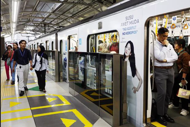Operasional MRT Jakarta Dibatasi, Stasiun Bundaran HI Dan ASEAN Ditutup Stasiun MRT Senayan. Foto : Ist