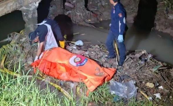 Pelajar SMK Tewas di Serang Akibat Dipukuli dan Ditelantarkan Temannya saat Pesta Miras Jenasah MH ditemukan di sungai irigasi di kawasan Kecamatan Carenang, Kabupaten Serang. Foto : Ist