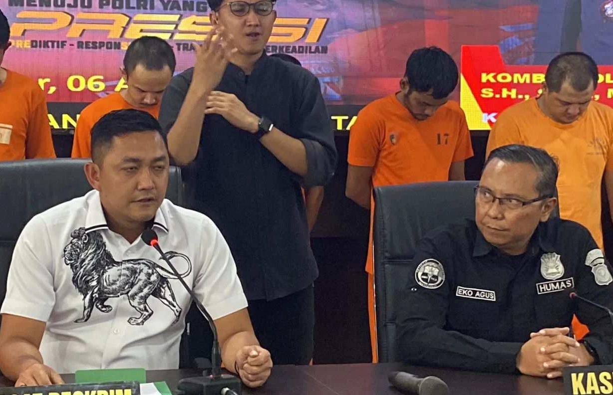 Kasat Reskrim Polresta Bogor Kota, Kompol Aji Riznaldi saat konferensi pers. Foto : Ist