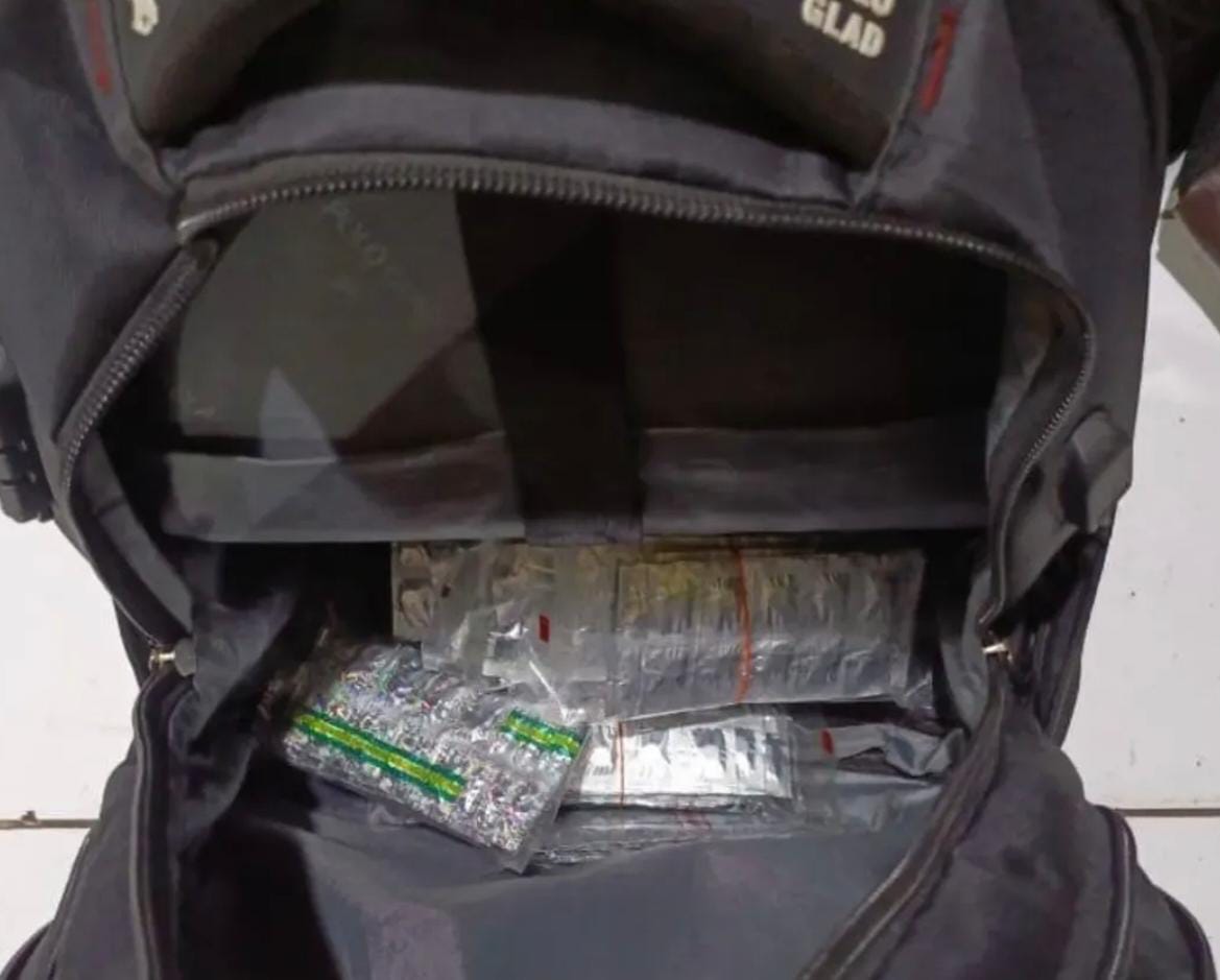 Polsek Ciputat Timur Tangkap 3 Pengedar Obat Keras, Belasan Ribu Butir Diamankan Foto : Ist