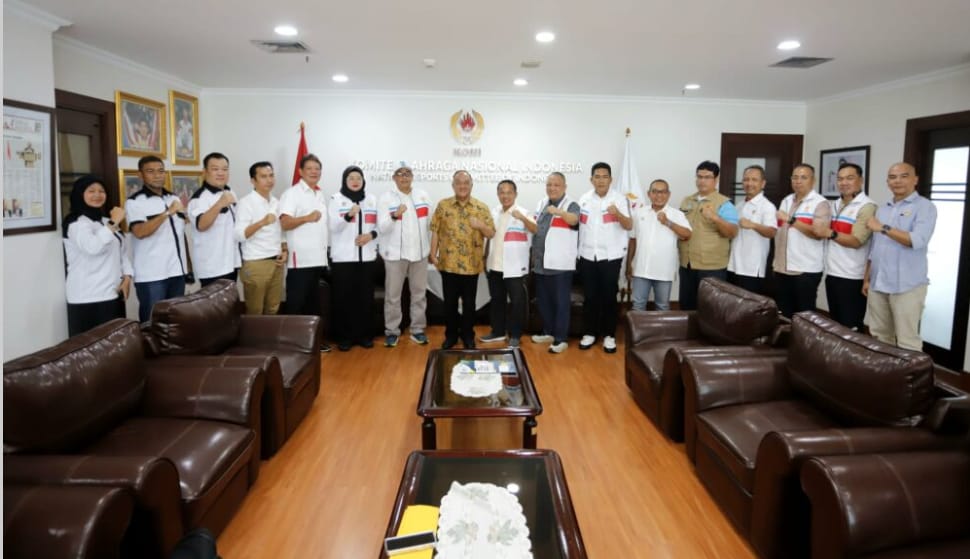 Forum Komunikasi KONI Kota (FKONITA) seluruh Indonesia audiensi dengan Ketua Umum KONI Pusat, Marciano Norman.(ist).