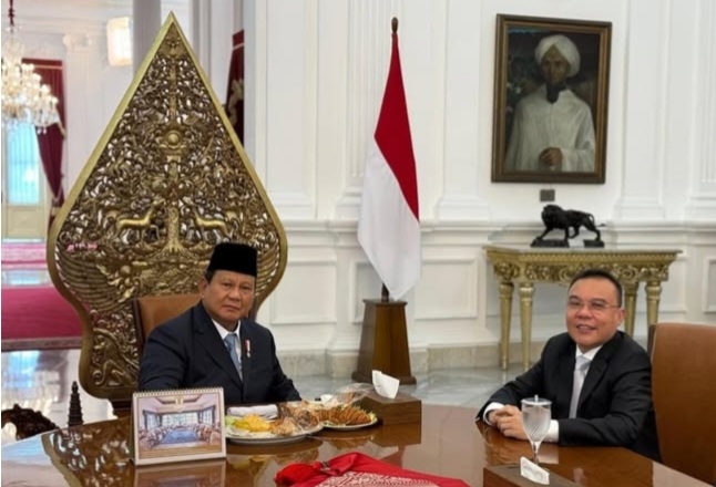 Selalu Terlibat dalam Kebijakan Strategis, Dasco Makin Berkibar Sufmi Dasco saat bersama Presiden Prabowo di Istana. F9to : Ist
