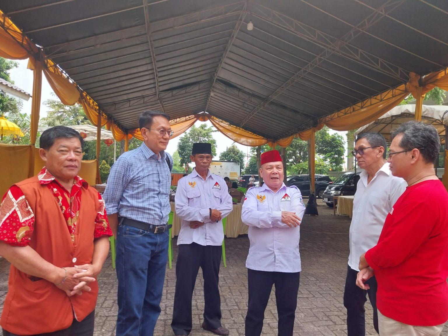 1.000 Orang Hadiri Baksos Cit Gwee Di Vihara Siddharta Vihara Siddharta Pondok Aren menggelar kegiatan Baksos di sekitar vihara tersebut.
